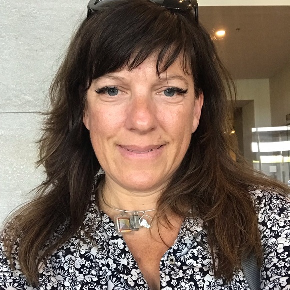 Meet your Posher, Lara - Picture 1 of 1